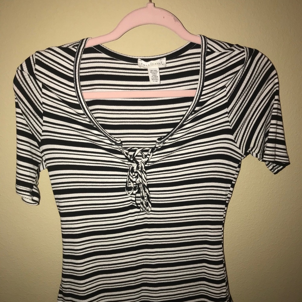 striped v-neck tee with tie
